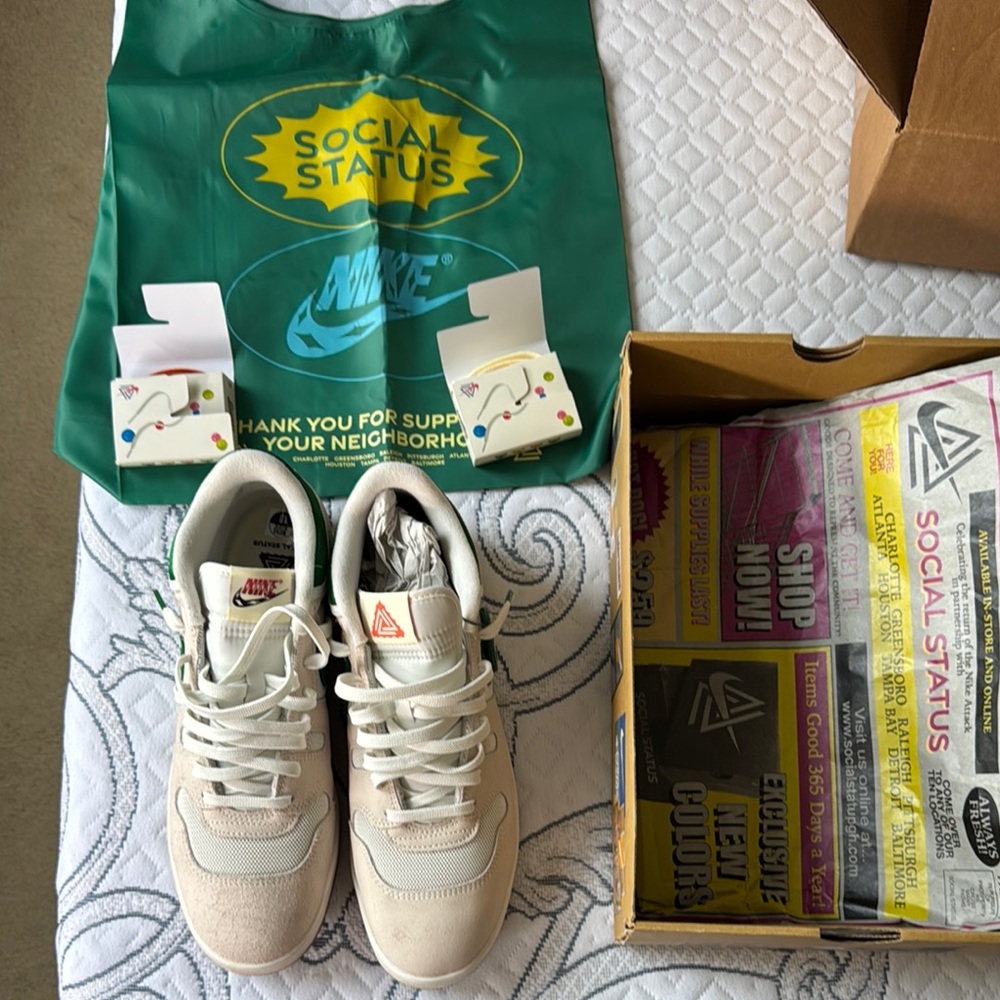 Nike x Social Status Sneakers - White / Green